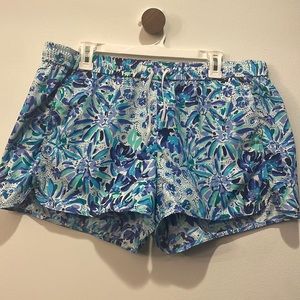 Lilly Pulitzer Board Shorts Size XL